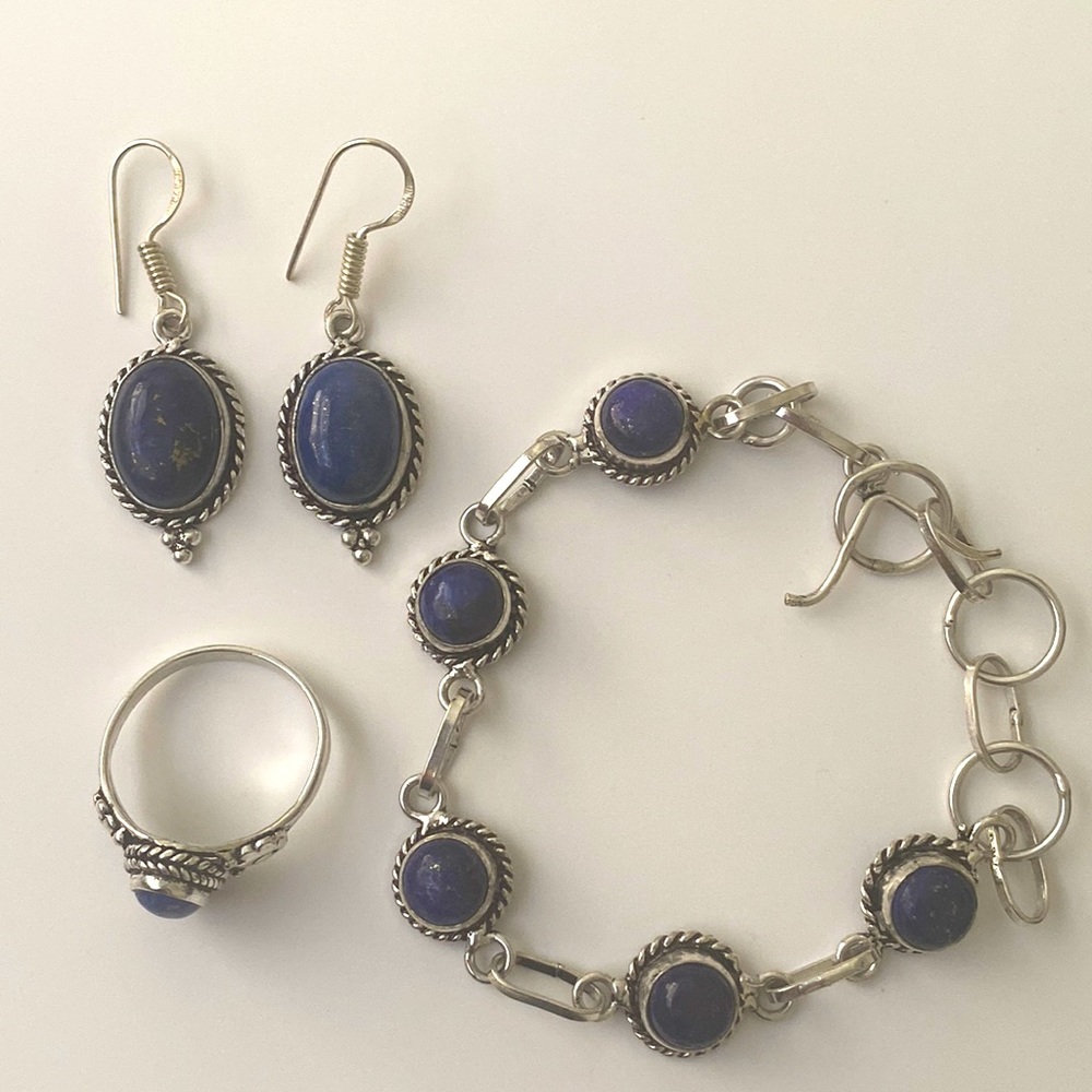 Beautiful , new, gemstone set lapis lazuli earrings bracelet and ring